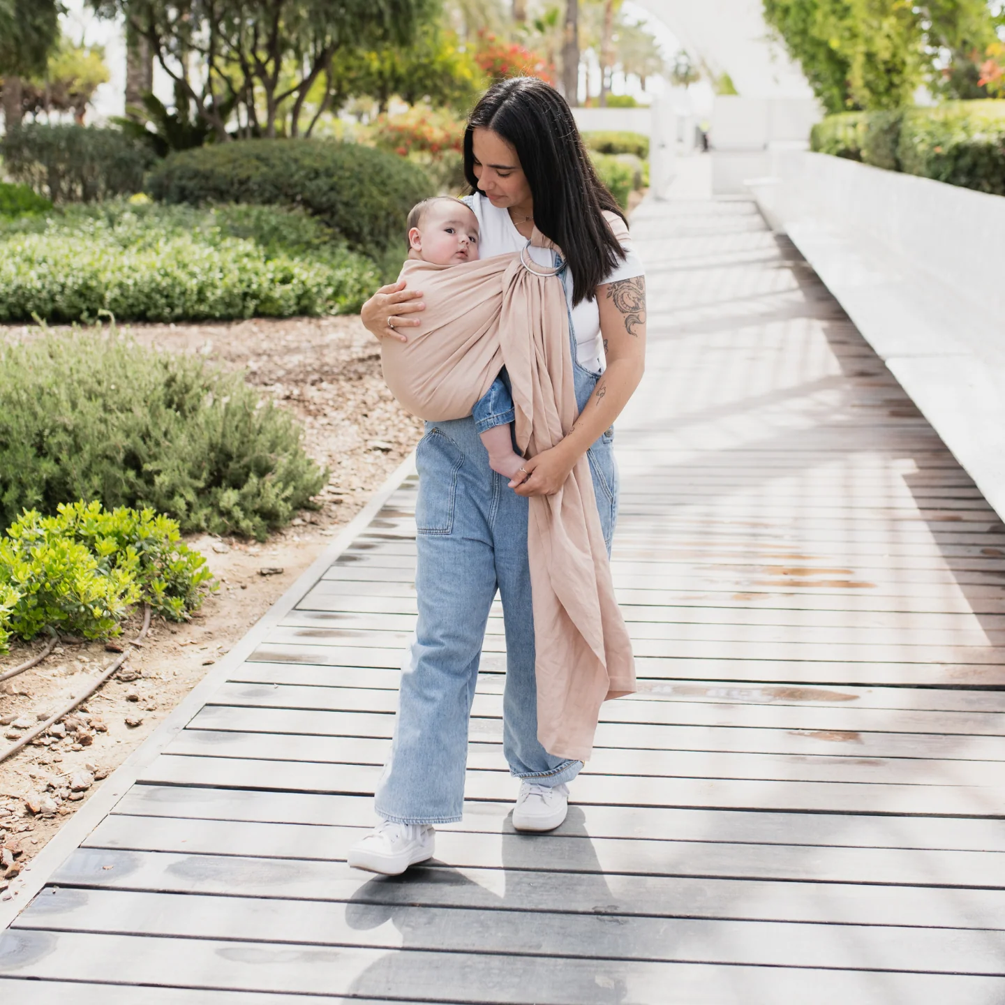Boba Ring Sling Linen Carrier in Peony - Image 8