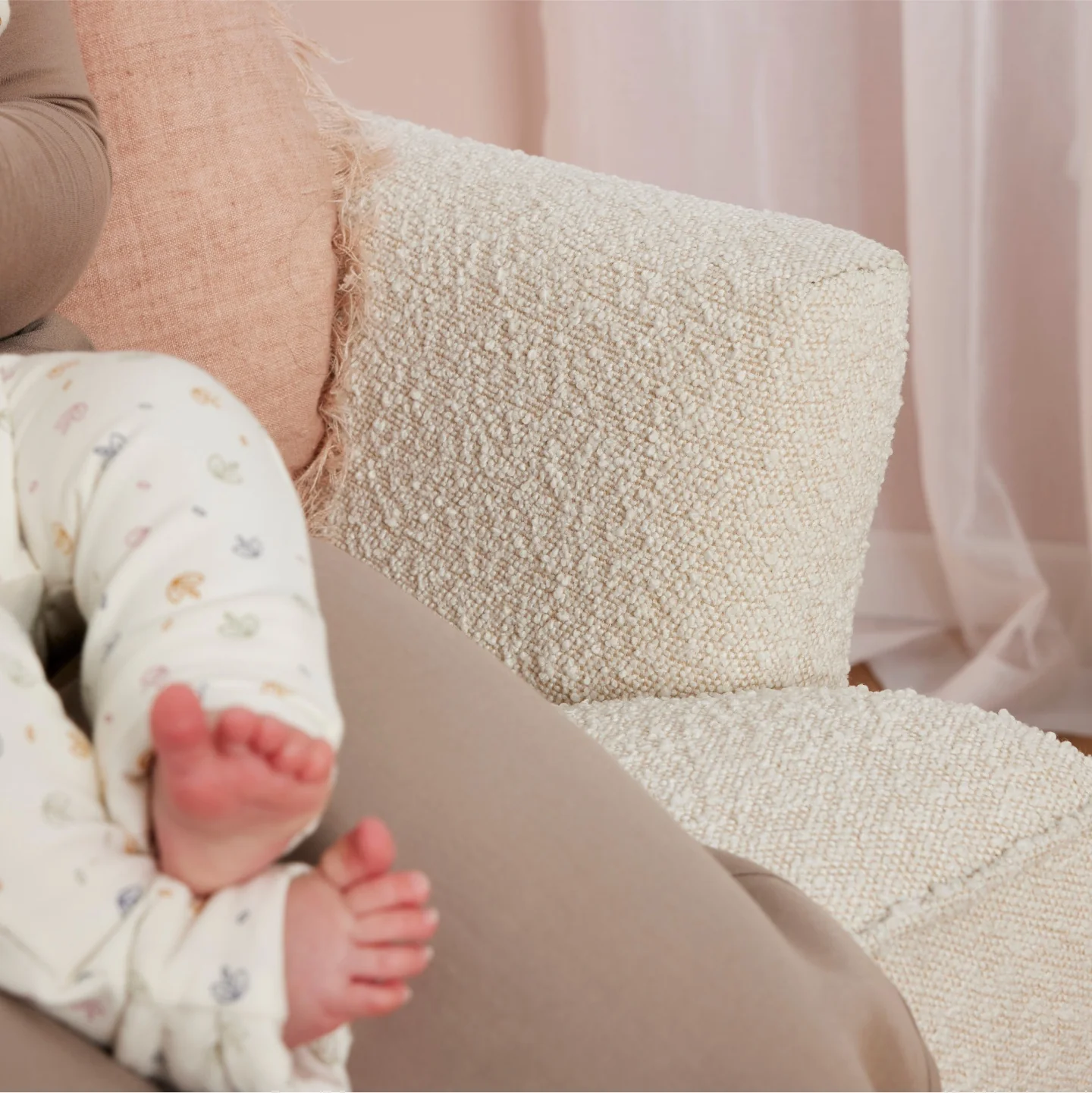 Chelsea Electric Recliner Glider Chair with USB in Vanilla Bouclé - Image 13