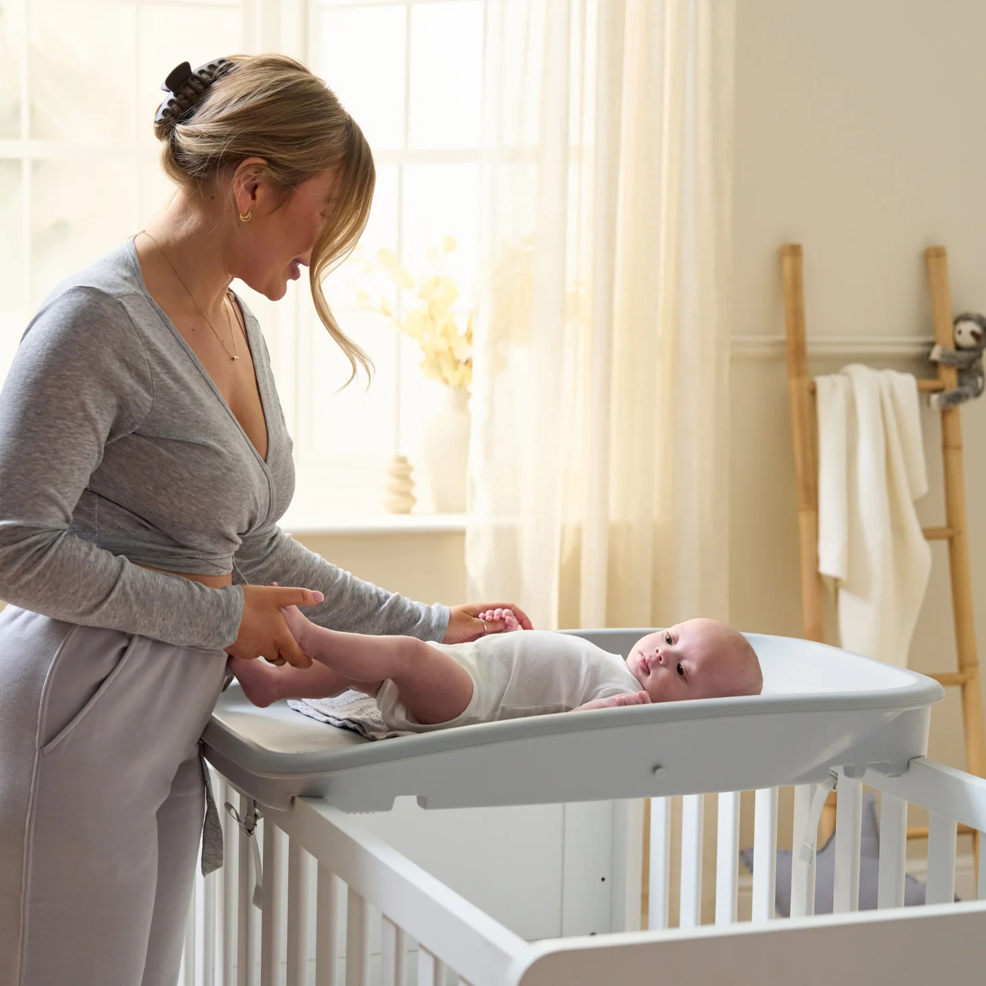 Cushi Baby Changing Mat in Cloud - Image 12