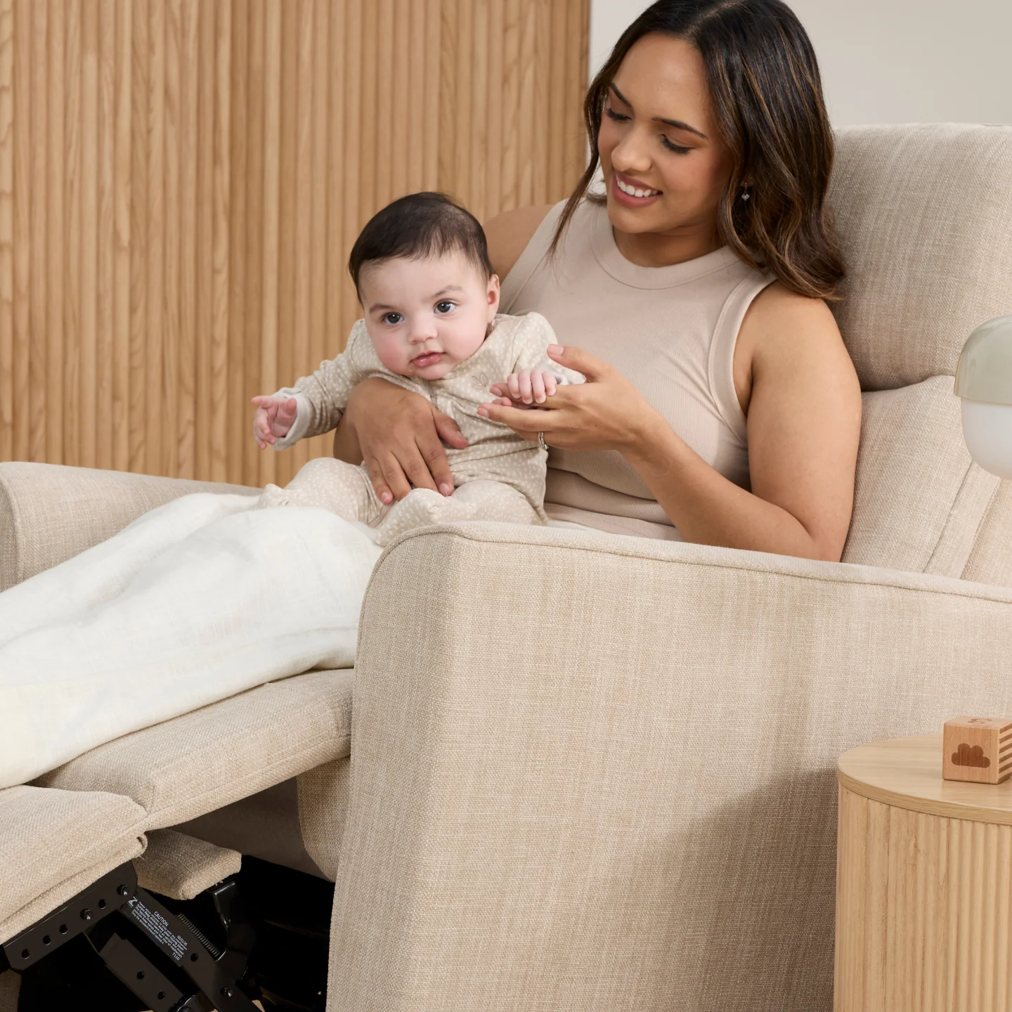 Felix Recliner Glider Nursery Chair in Latté - Image 3