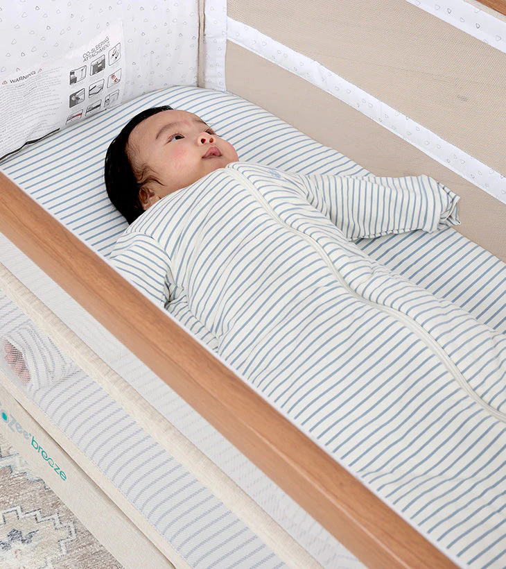 Fitted Bassinet Sheet in Blue Stripe - Image 3