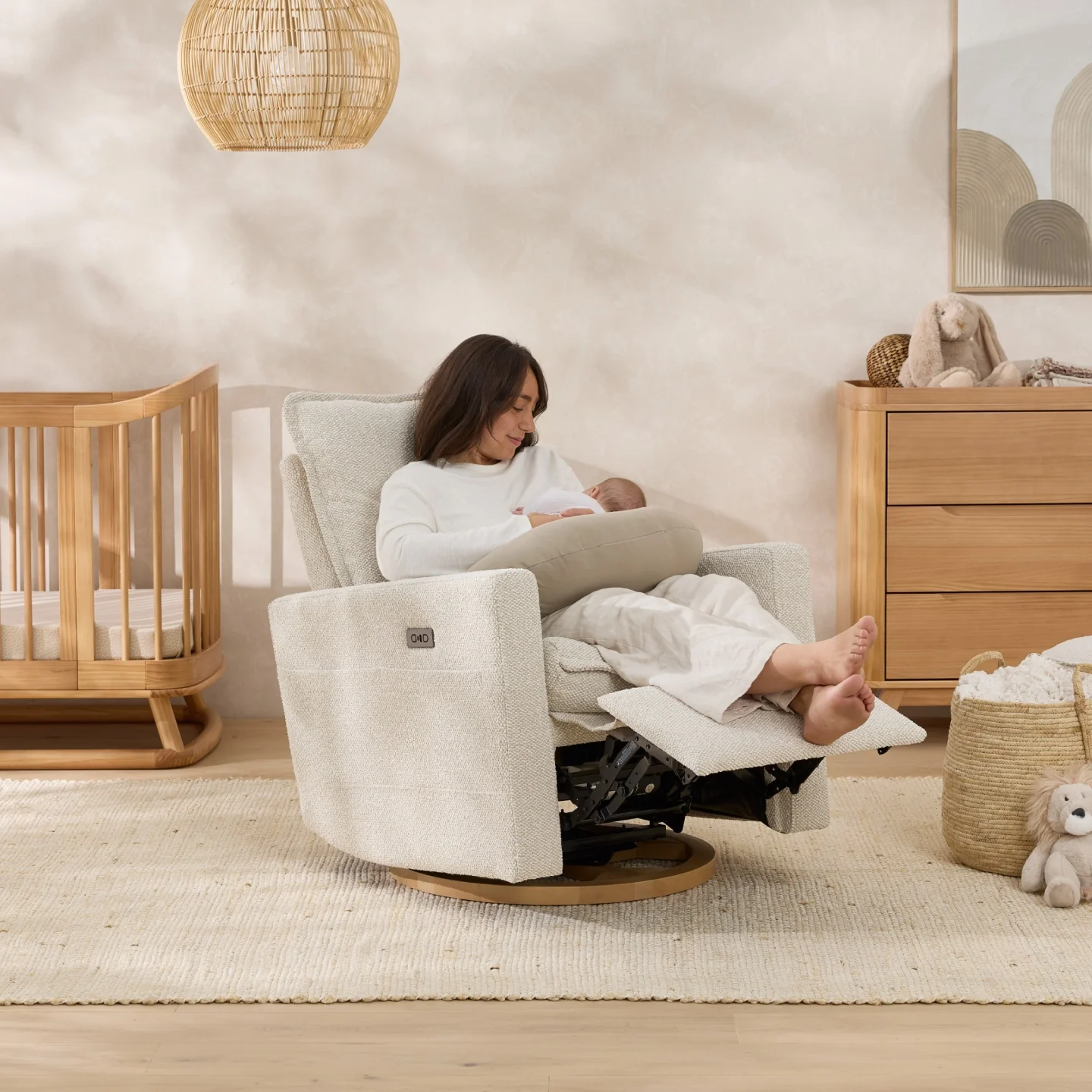 Frankie Electric Recliner Glider Nursery Chair in Light Beige Soft Tweed - Image 6