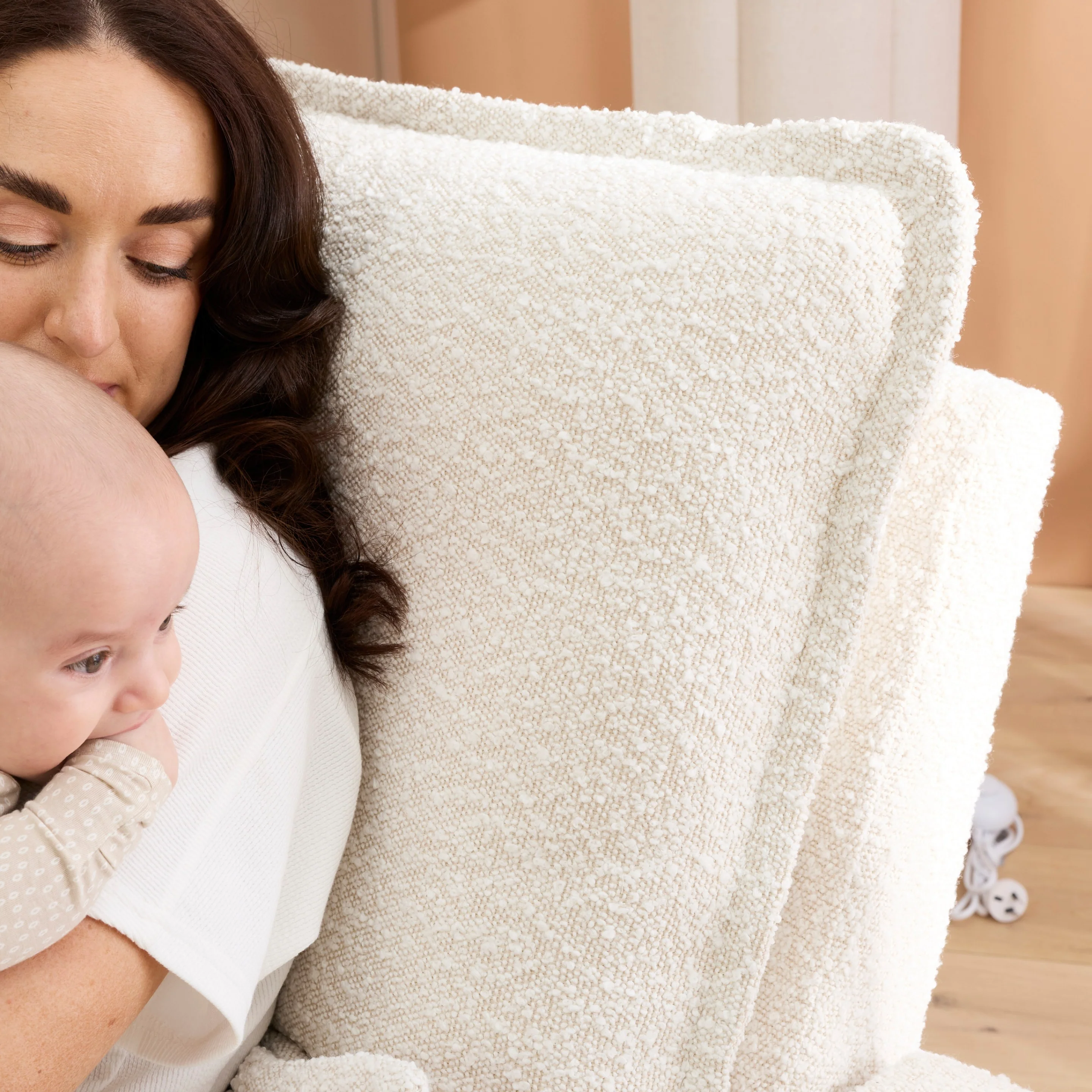 Frankie Electric Recliner Glider Nursery Chair in Vanilla Bouclé - Image 5