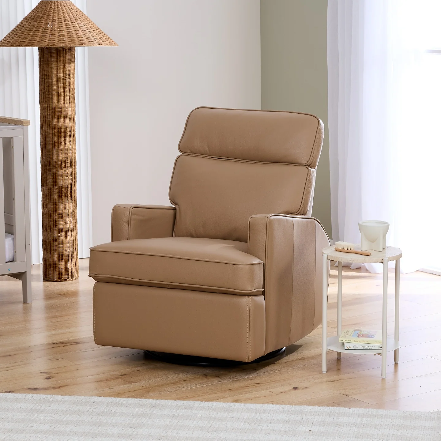 Leo Electric Recliner Glider Chair with USB in Palomino Leather - Image 4