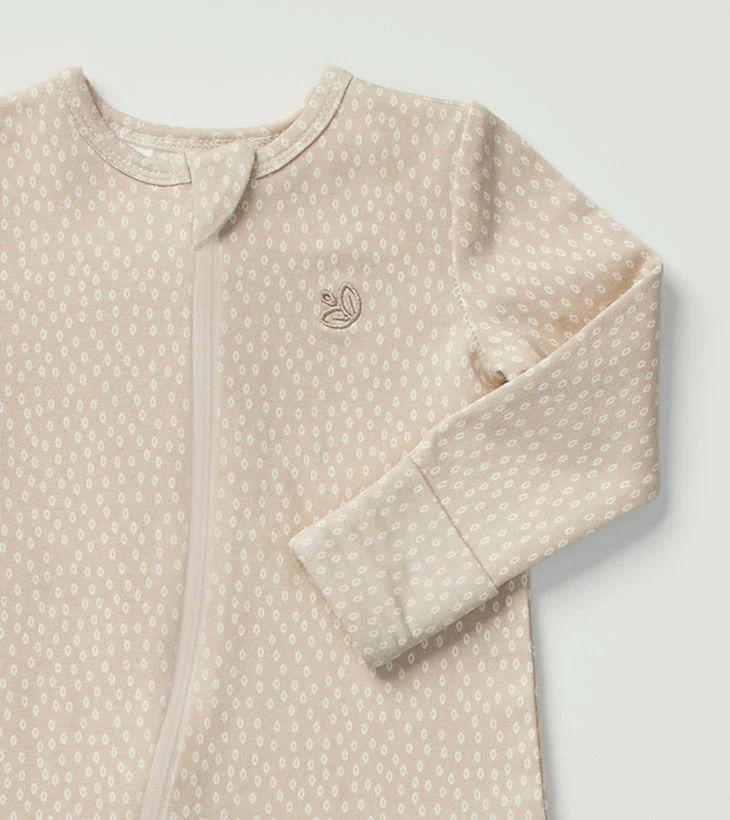 Light Zippee Baby Romper in Oat Little Pod - Image 4