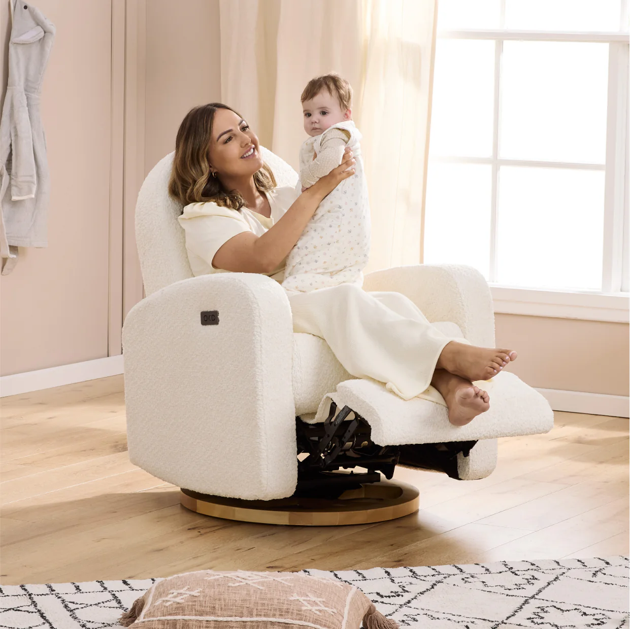 Maya Electric Recliner Glider Nursery Chair in White Mist - Image 9