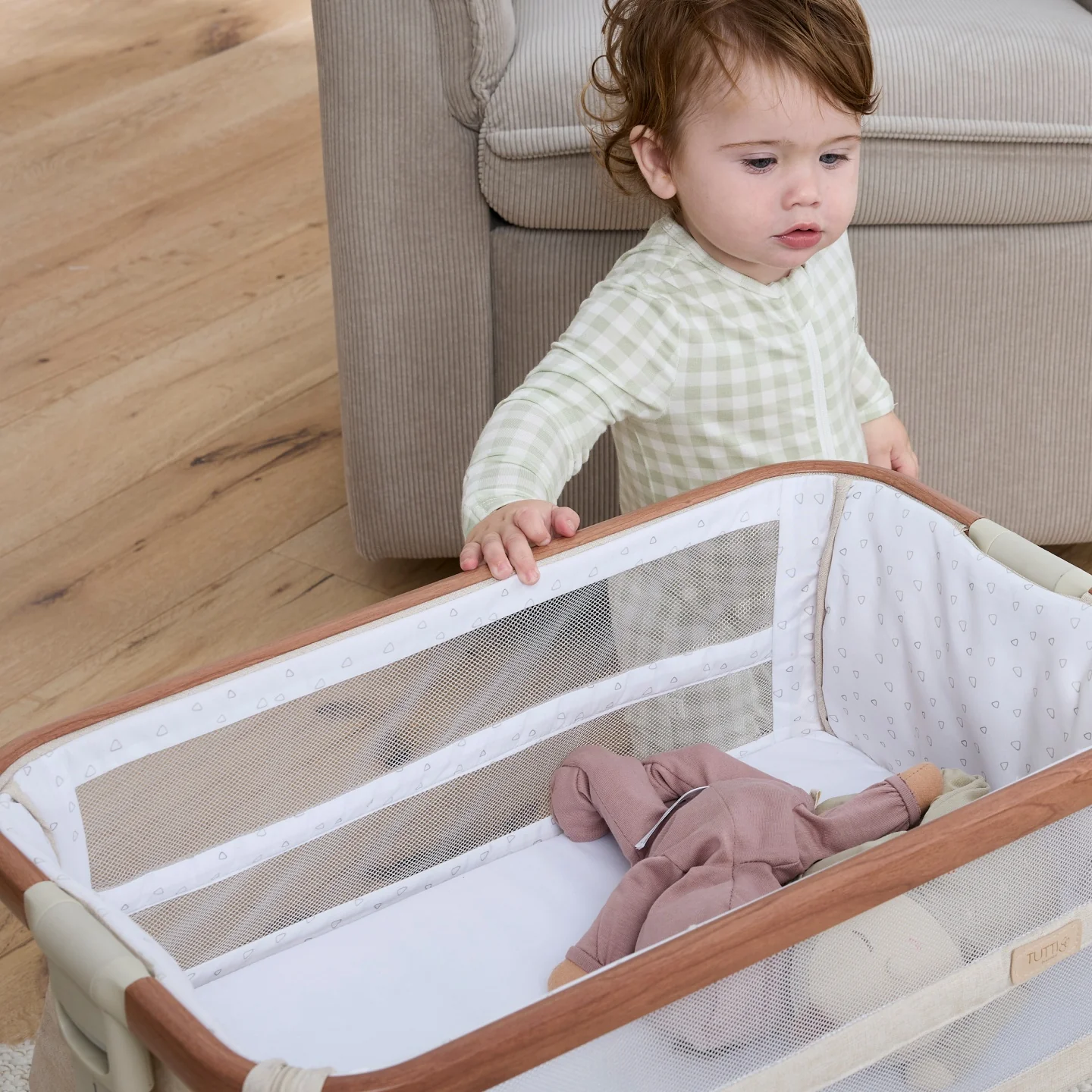 Mini CoZee Breeze Plus Toy Bassinet in Scandi Walnut & Ecru - Image 5