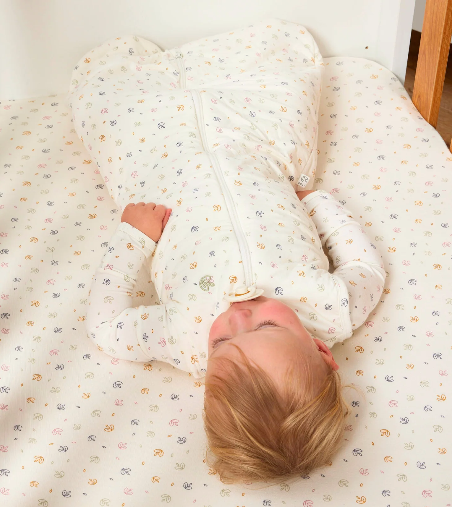 Sleeping Bag in Rainbow Dreaming | 1.0 TOG - Image 5